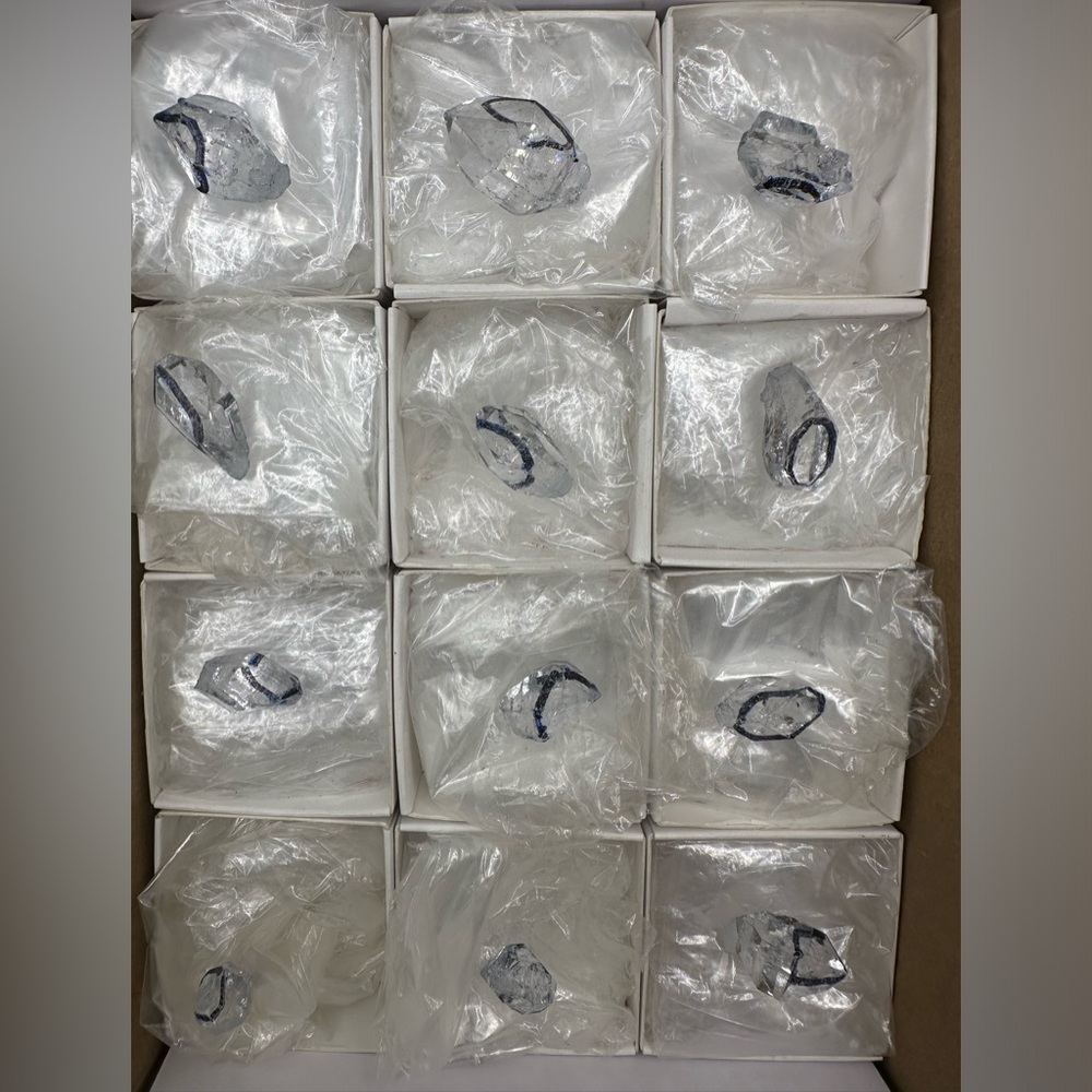 1 flat (12pcs) Enhydro Diamond Quartz #7